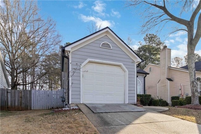 1967 Abbey Province in Austell, GA - Building Photo - Building Photo