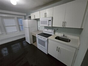5909 NW 5th Ct in Miami, FL - Building Photo - Building Photo