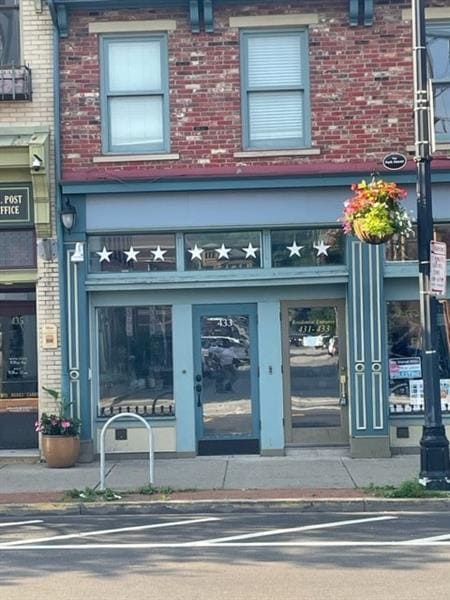 property at 431 E Ohio St