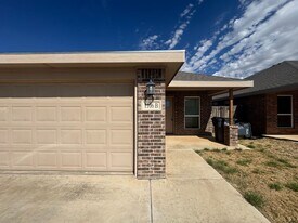 1106 N Englewood Ave in Lubbock, TX - Building Photo