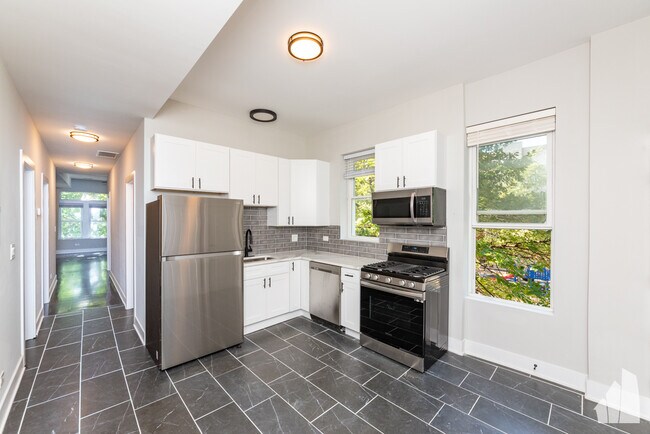 property at 2658 W Cortez St