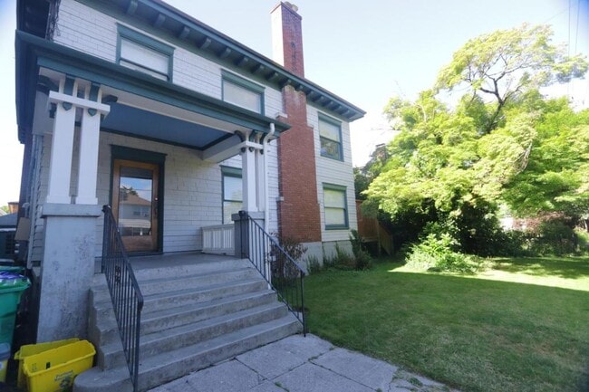property at 2158 NE Hancock St
