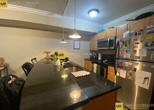 52 Chelsea St in Boston, MA - Foto de edificio - Building Photo