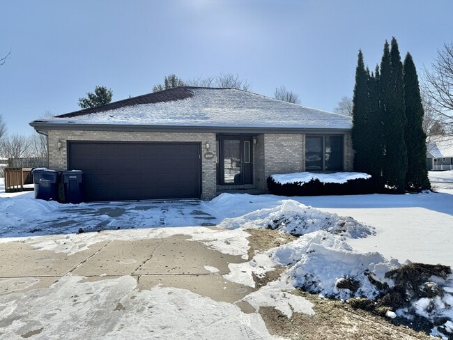 3204 Westminster Rd in Janesville, WI - Building Photo - Building Photo