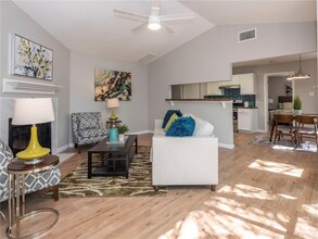 6908 Hyland Cir in Austin, TX - Building Photo - Building Photo