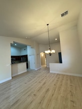 10191 Birch Bluff Ln in Las Vegas, NV - Building Photo - Building Photo