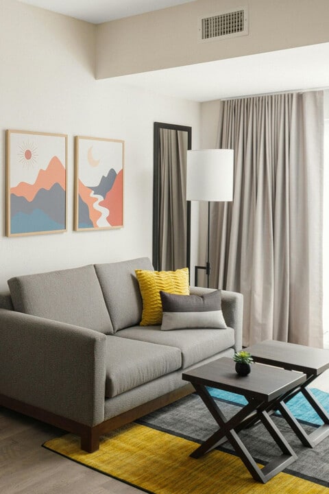 88 N Olson Ave in Meridian, ID - Foto de edificio