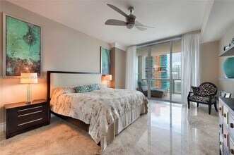 50 South Pointe Dr in Miami Beach, FL - Building Photo - Building Photo
