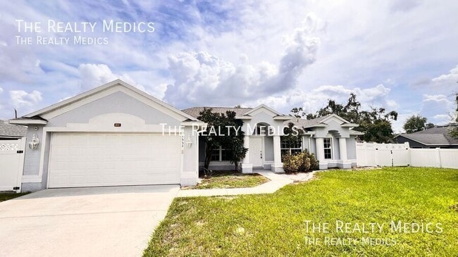 property at 1553 Ross Dr
