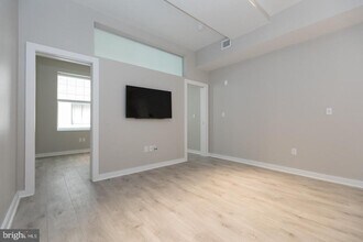 1602 Sansom St in Philadelphia, PA - Building Photo - Building Photo