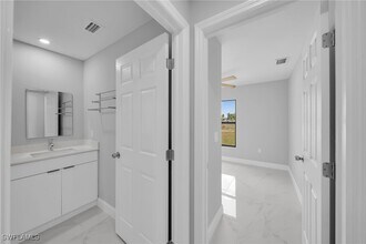 2607 NW 22nd St in Cape Coral, FL - Building Photo - Building Photo