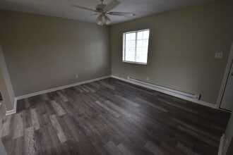 1323 Meadow Ln in Greenfield, IN - Building Photo - Building Photo