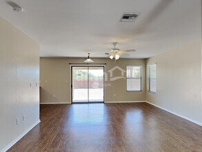 18457 S Avenida Arroyo Seco in Green Valley, AZ - Foto de edificio - Building Photo