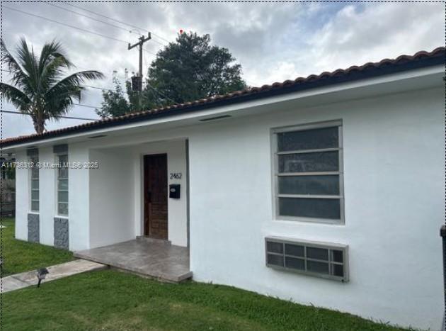 2460 SW 36th Ave in Miami, FL - Building Photo