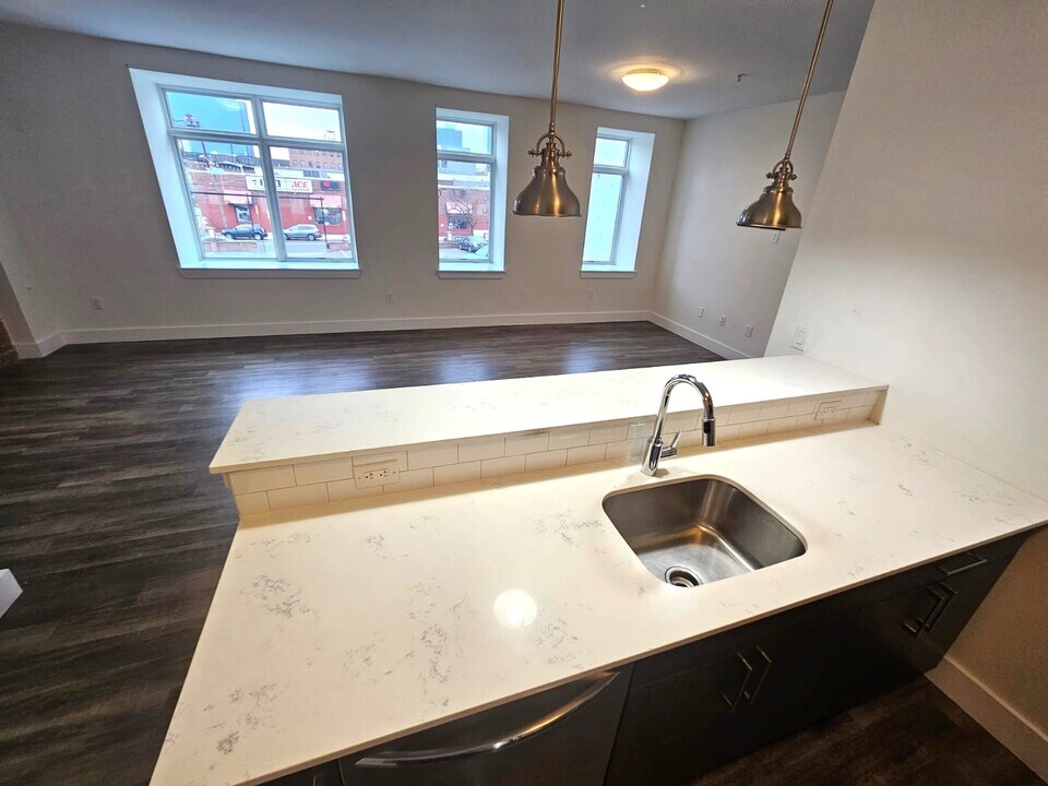 Textile Lofts in Newark, NJ - Building Photo