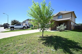 10331 Admirable Path in Houston, TX - Building Photo - Building Photo