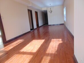 8635 S Bishop St, Unit 2 in Chicago, IL - Building Photo - Building Photo