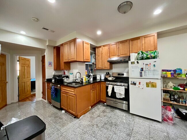 179 Northampton St, Unit 4 in Boston, MA - Building Photo - Building Photo