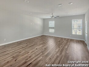 21515 Sir Walter Ln in San Antonio, TX - Building Photo - Building Photo