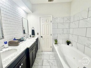 303 Morgan Pines Dr in Pooler, GA - Foto de edificio - Building Photo