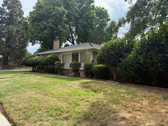 5738 Monalee Ave in Sacramento, CA - Building Photo - Building Photo