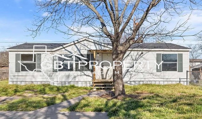 property at 1615 Crockett St