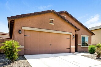 8225 W Kittiwake Ln in Tucson, AZ - Building Photo - Building Photo