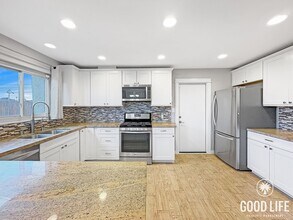 4675 Mt La Platta Dr in San Diego, CA - Building Photo - Building Photo