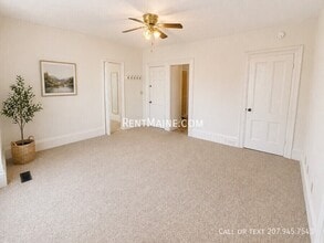 329 Union St in Bangor, ME - Building Photo - Building Photo