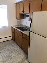 4811 Cadieux Rd in Detroit, MI - Building Photo - Building Photo