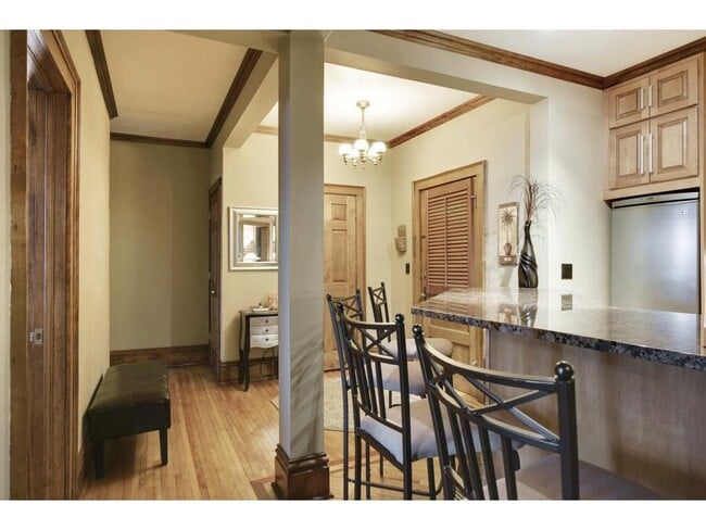 11 S 12th St in Minneapolis, MN - Building Photo - Building Photo