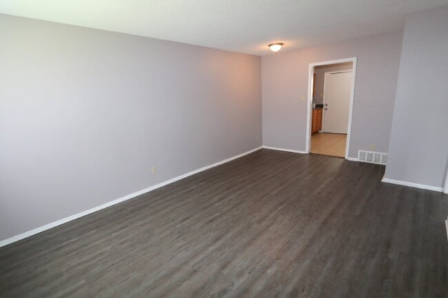 Center Court Apartments-1 month FREE! in Collierville, TN - Building Photo - Building Photo