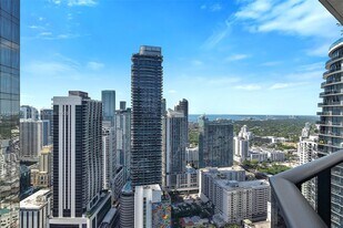 801 S Miami Ave, Unit 4404 in Miami, FL - Building Photo