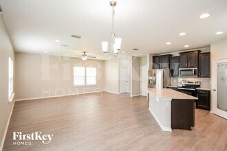 8169 Dancing Fox St in Jacksonville, FL - Building Photo - Building Photo