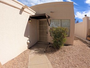 2719 Fairway Dr in Las Cruces, NM - Building Photo - Building Photo