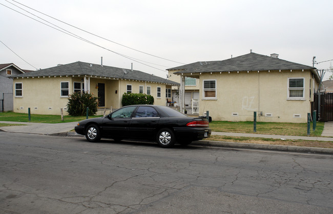 10614 S Osage Ave in Inglewood, CA - Building Photo - Building Photo