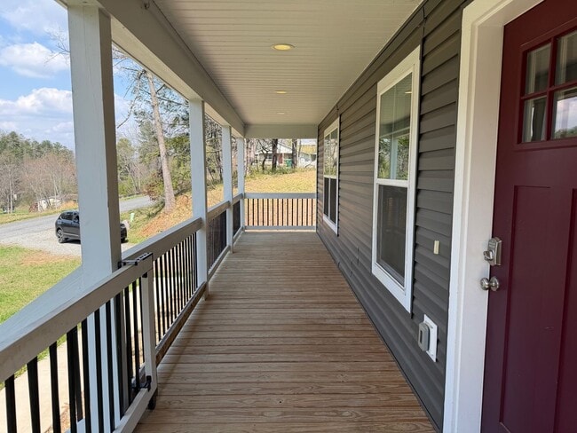 55 Cole Rd in Leicester, NC - Building Photo - Building Photo