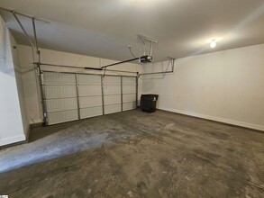 227 Rosecroft Dr in Easley, SC - Building Photo - Building Photo