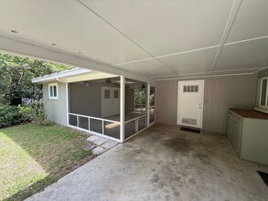 1406 NW 39th St in Gainesville, FL - Building Photo - Building Photo