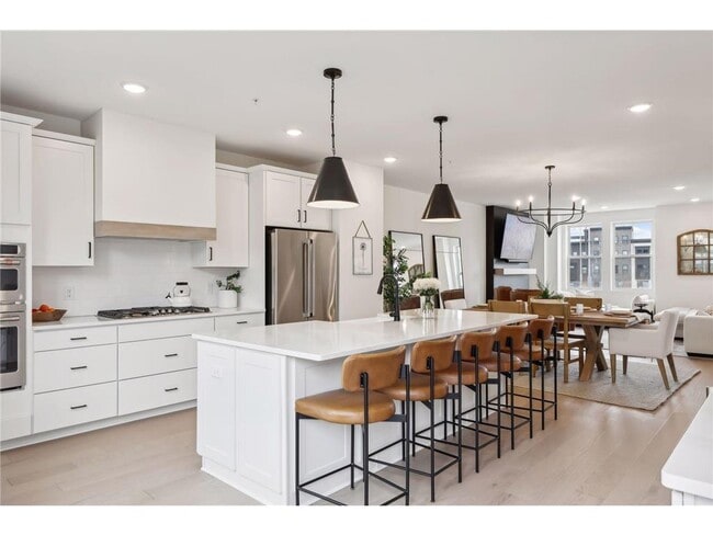 870 Mount Curve Blvd in St. Paul, MN - Building Photo - Building Photo