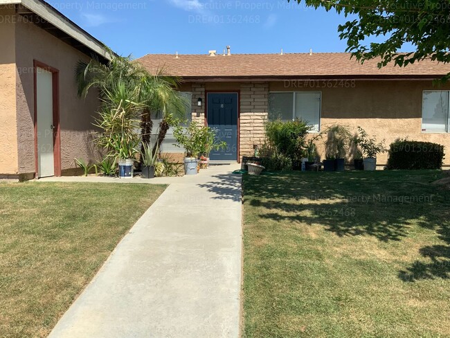 property at 2425 Westholme Blvd