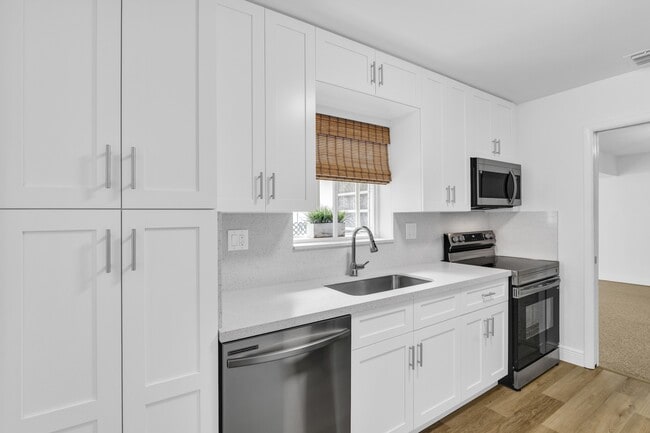 property at 702 Sunset Dr