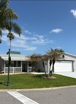 5600 Bald Eagle Dr in Port Orange, FL - Building Photo