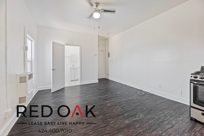 744 Beacon Ave, Unit 209 in Los Angeles, CA - Building Photo - Building Photo