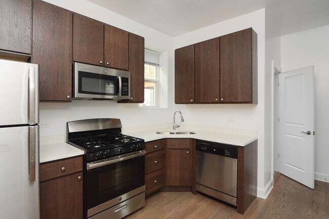 2814 N Troy St in Chicago, IL - Building Photo - Building Photo