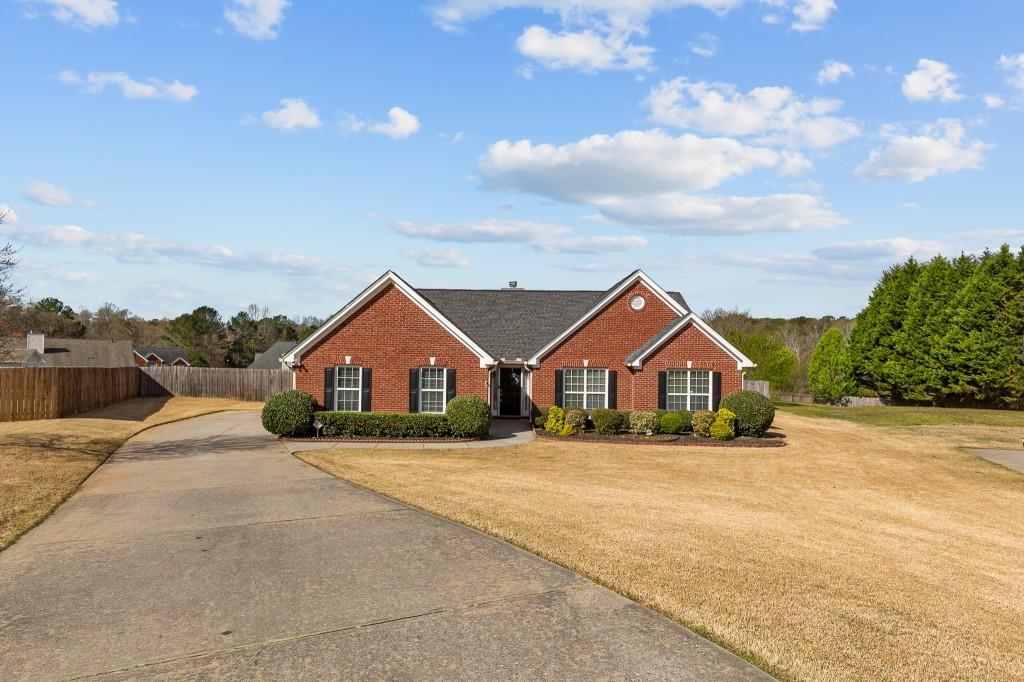 2615 Snowcrest Pl in Bethlehem, GA - Building Photo
