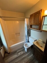 1421 E Midway Rd in Appleton, WI - Building Photo - Building Photo