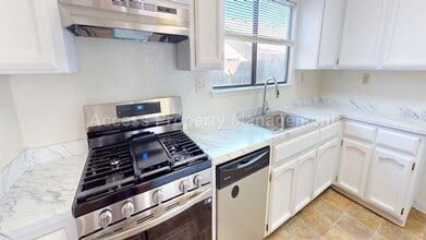 1535 Springville Way in Turlock, CA - Building Photo - Building Photo