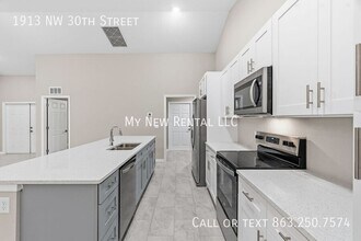 1913 NW 30th St in Cape Coral, FL - Building Photo - Building Photo