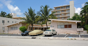 Birch Ocean Front Apartamentos